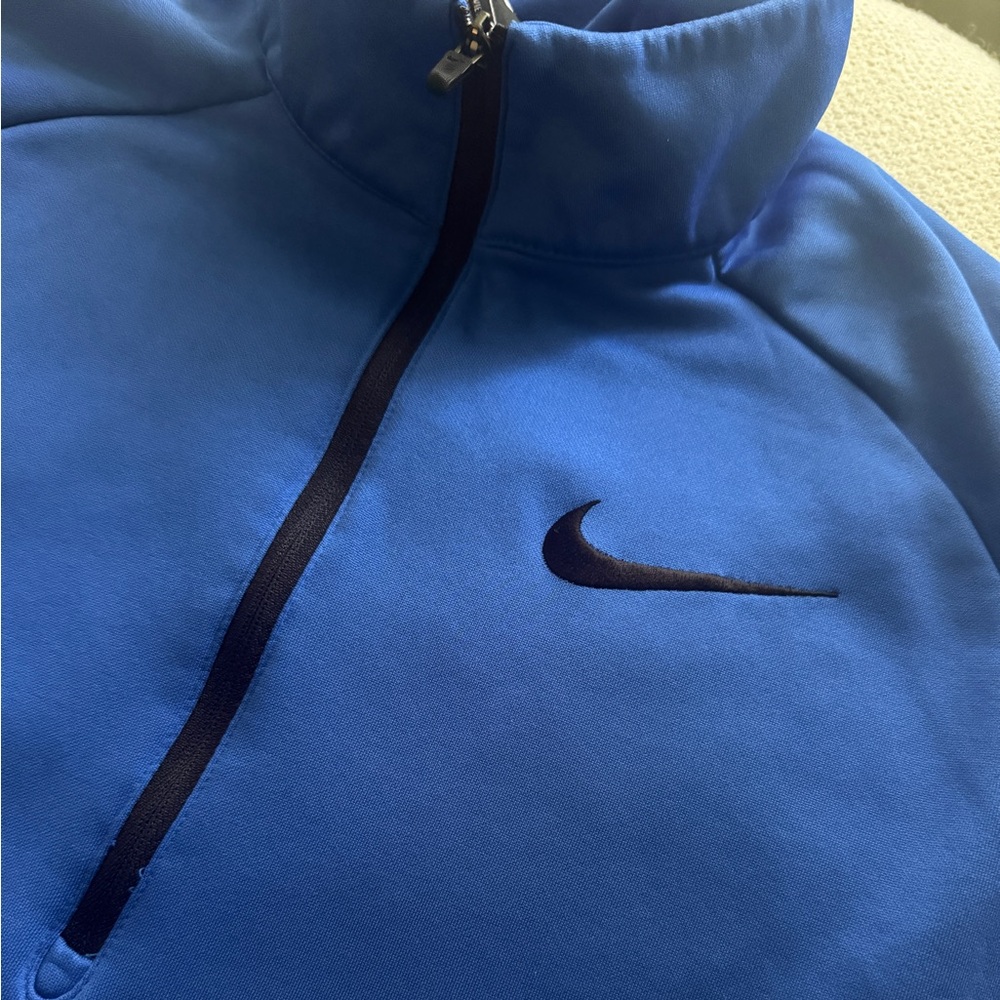 Nike Dri-Fit Fleece-Lined Blue Pullover - Picture 4 of 6